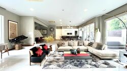 Holland Grove Walk (D10), Detached #460454171